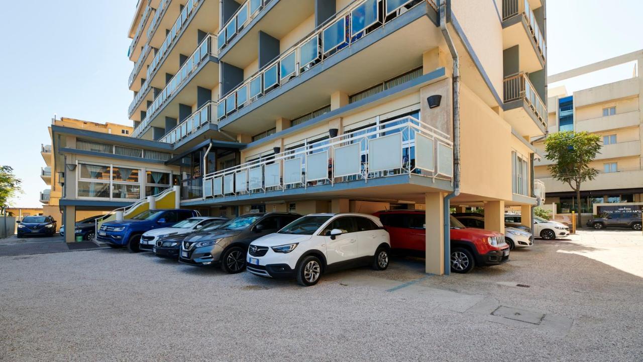 Hotel Centrale Miramare Rimini Esterno foto